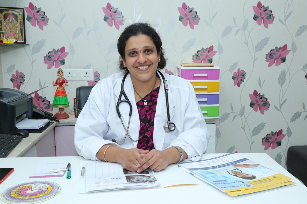 Dr Chandana Veeramachaneni - Gynaecologist