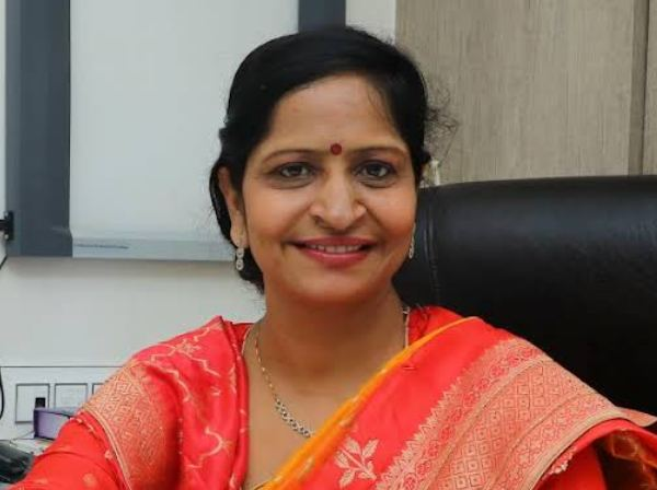 Dr. Renuka Gupta-Gynaecologist in Indore
