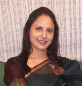 Dr. Puja Lavania-Gynaecologist in Hyderabad